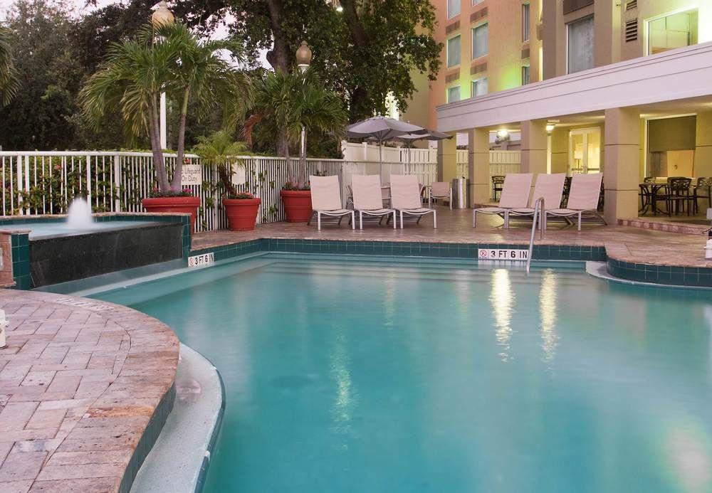 Springhill Suites Fort Lauderdale Airport Дейния Бийч Екстериор снимка