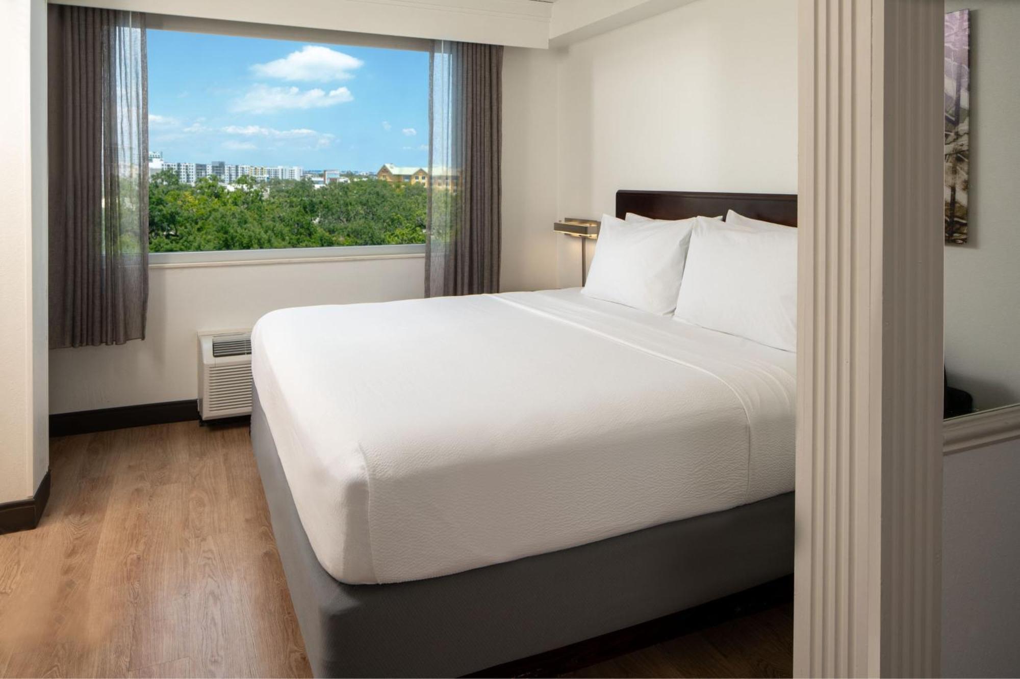 Springhill Suites Fort Lauderdale Airport Дейния Бийч Екстериор снимка