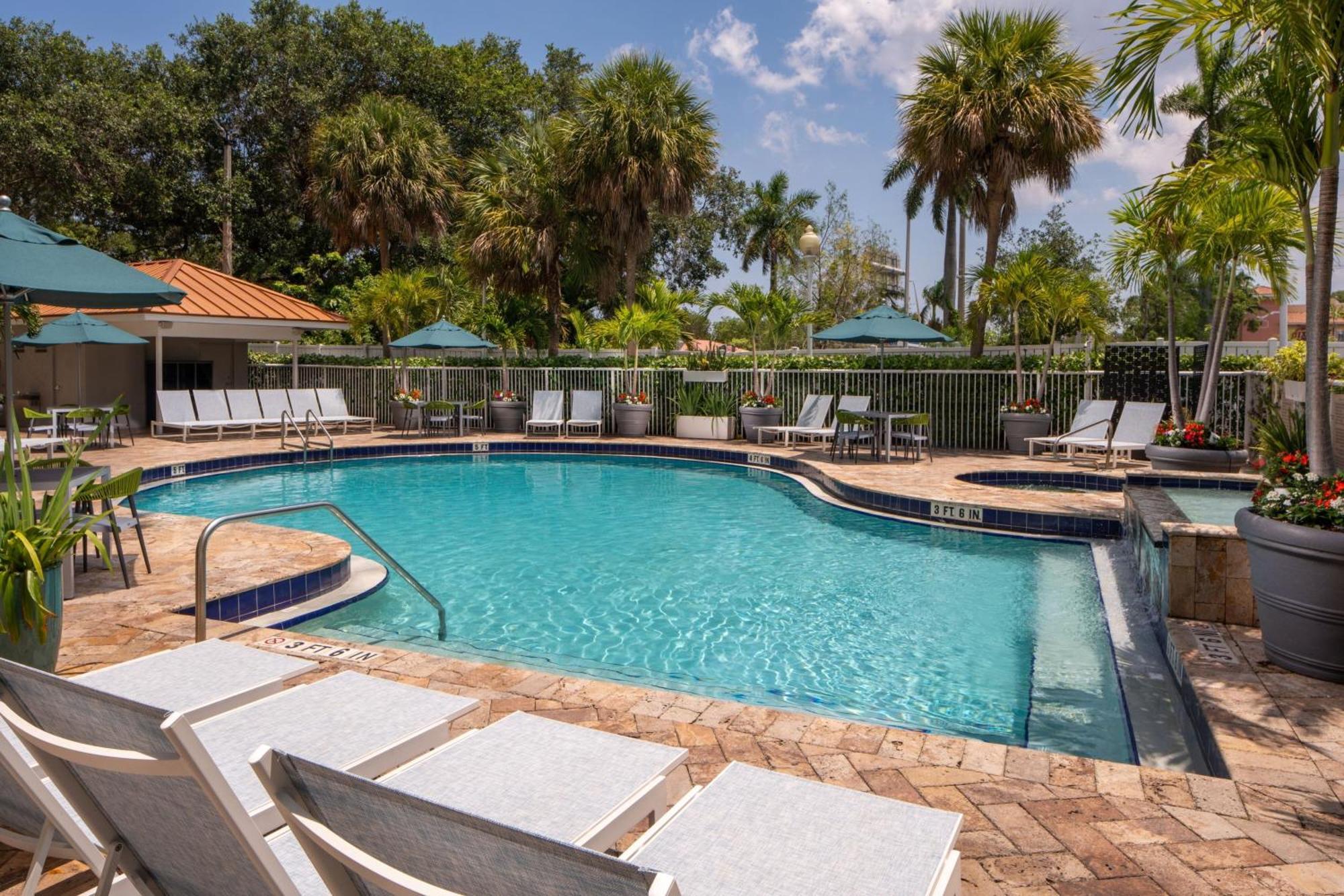 Springhill Suites Fort Lauderdale Airport Дейния Бийч Екстериор снимка