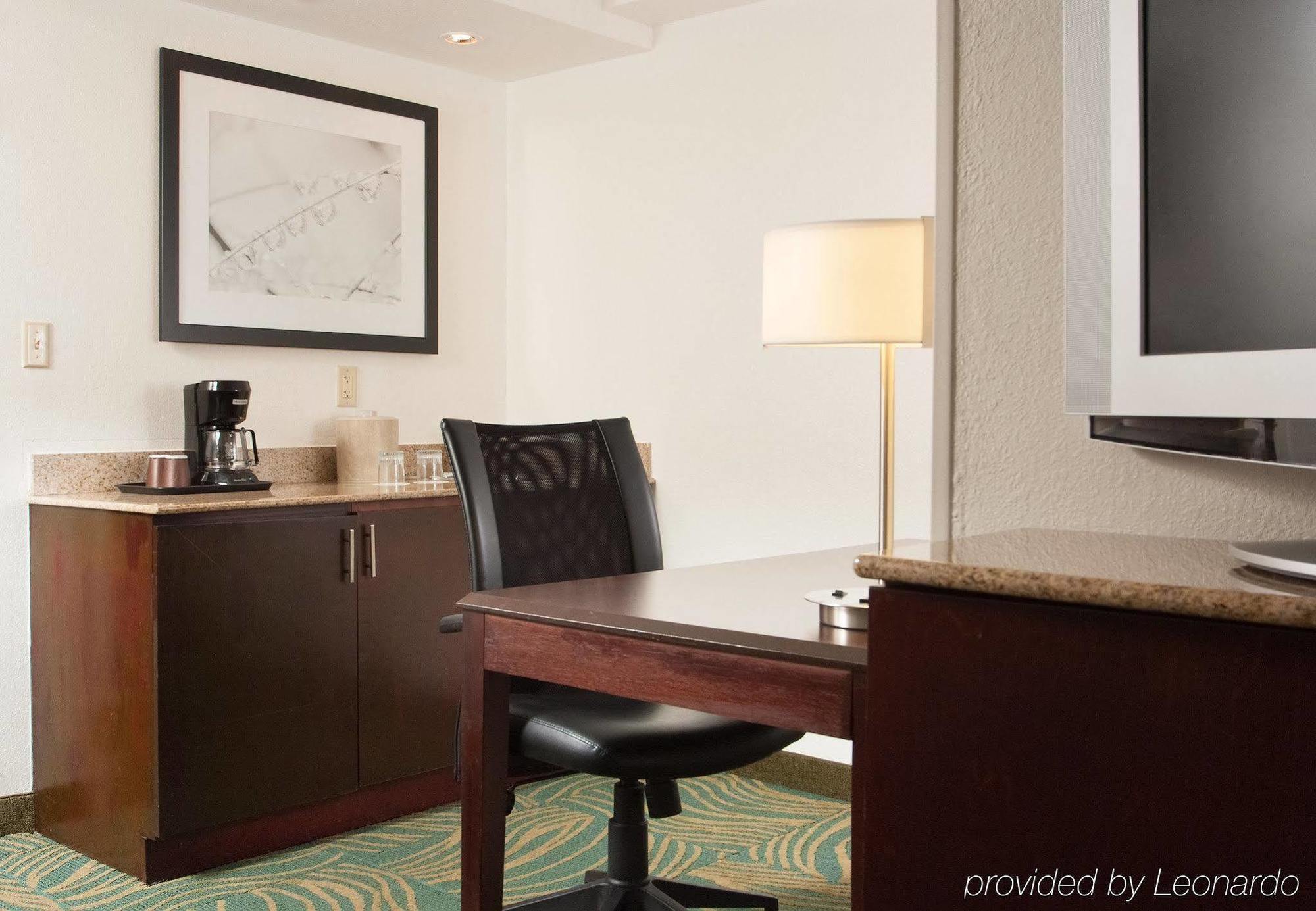 Springhill Suites Fort Lauderdale Airport Дейния Бийч Екстериор снимка