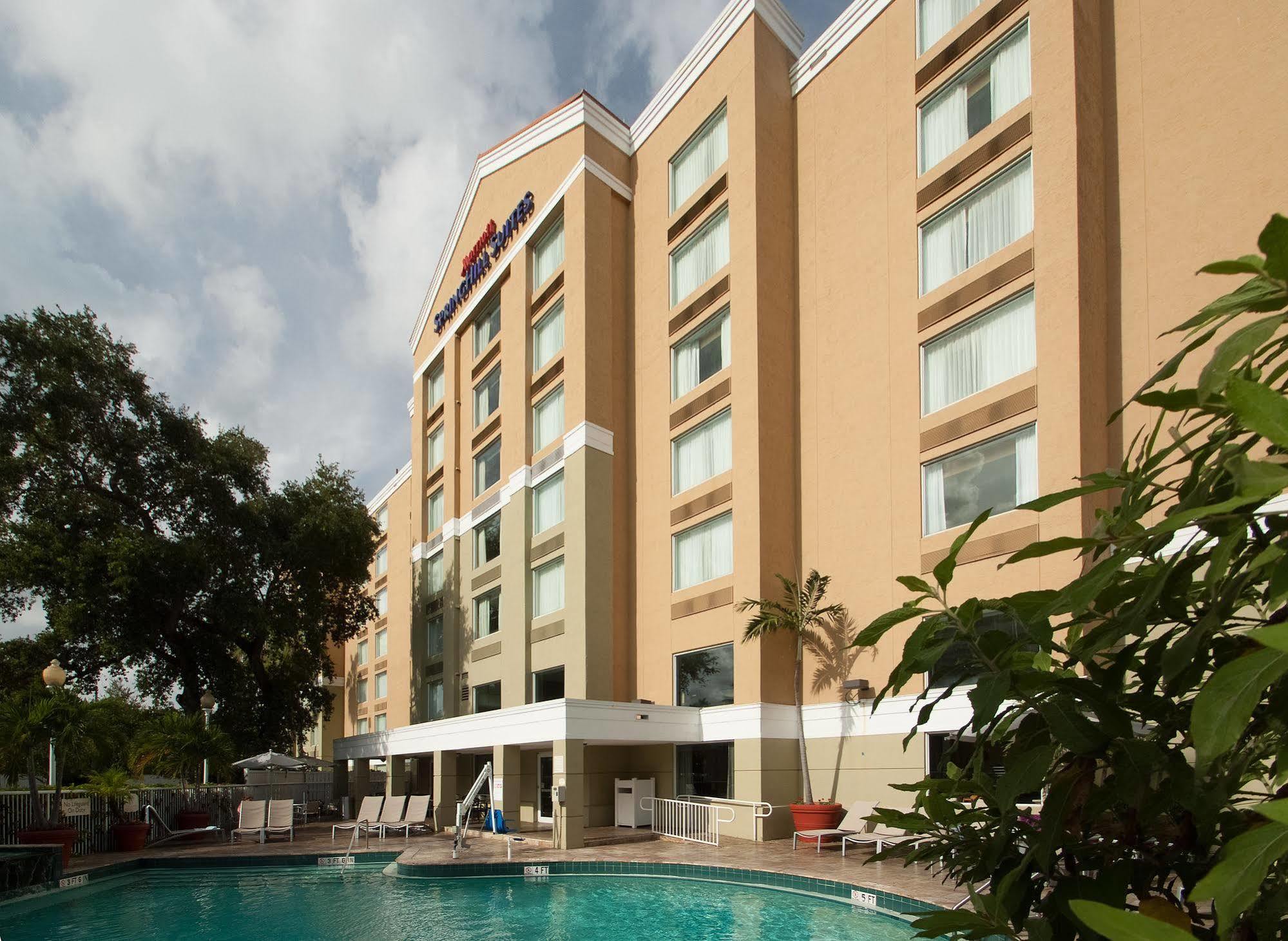 Springhill Suites Fort Lauderdale Airport Дейния Бийч Екстериор снимка